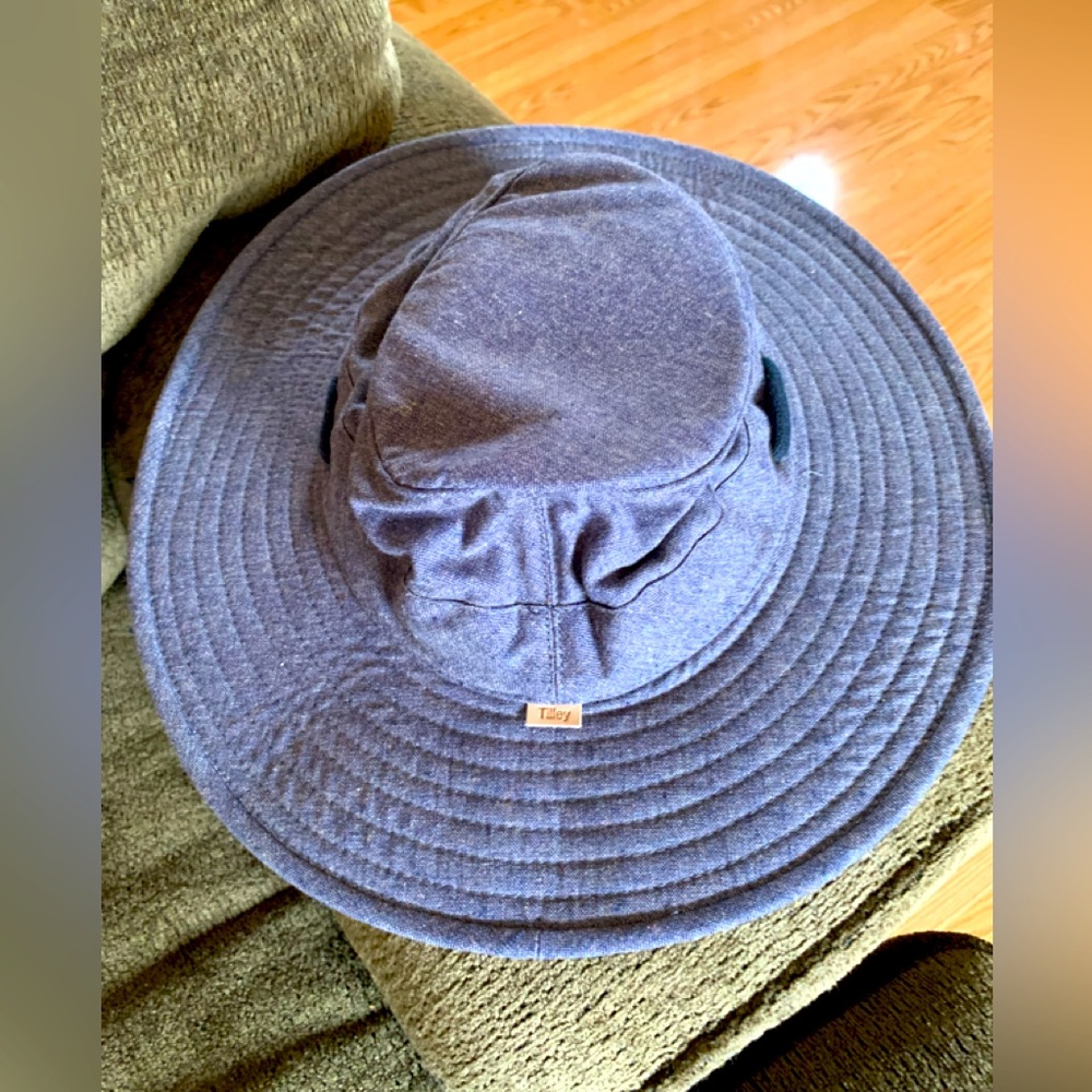 Tilley Hat Small